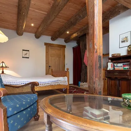 Gaestezimmer Im Engelshof, 61224 Guest house *